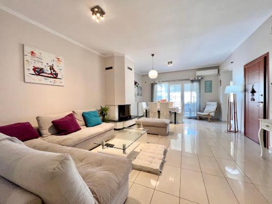 Central Apartment In Quiet Neighborhood Near Sandy Beach 干尼亞 外观 照片